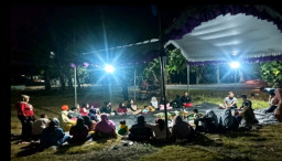 Warga Kepanjen Pace Gelar Kenduri Ambengan Malam Suro di Lapangan Desa