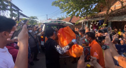 Warga Ngronggot Heboh.! Isu Pembunuhan Merebak Usai Penemuan Mayat Misterius di Kaloran