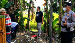Polisi Bongkar Bak Sampah Cari Palu dan Sabit Eksekutor Terkait Pembunuhan Kaloran Ngronggot