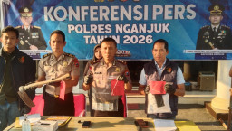 Ngeri.! Begini Cara Anak Angkat di Nganjuk Habisi Ayahnya: Kepala Dipukul Palu, Perut Ditusuk, Leher Digorok
