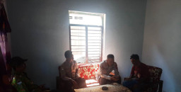 Viral di Medsos.! Kakek Penjual Jamu di Blitar Kena Tipu Uang Palsu Rp 300 Ribu