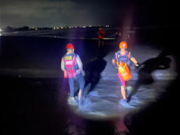 Kerahkan Drone Thermal Hingga Belasan Perahu, Tim SAR Gabungan Sisir Pantai Saba Cari Nelayan Hilang