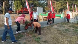 Sambut HUT RI ke-81, Pemdes Paron Gelar Kerja Bakti Massal Perkuat Gotong Royong