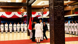 Kukuhkan Paskibraka Nganjuk, Bupati Marhaen Titip Pesan Menyentuh untuk Para Orang Tua