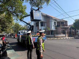 Sinergi Lintas Sektor, Satlantas Polres Nganjuk dan Pemkab Realisasikan Rekomendasi FKLL Demi Keselamatan Jalan