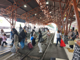 Libur HUT ke-81 RI, 72 Ribu Penumpang Padati Wilayah Daop 7 Madiun, Stasiun Blitar Tembus Ribuan Pelanggan