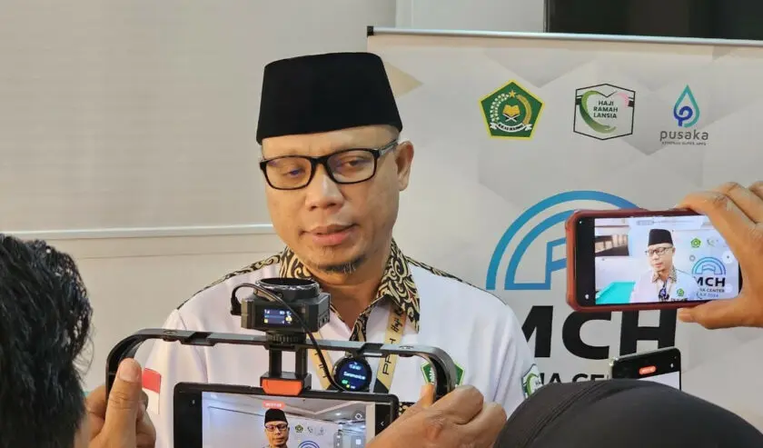 Jemaah Haji Dibekali Kerikil Lontar Jumrah dan Snack Berat Sejak dari Arafah
