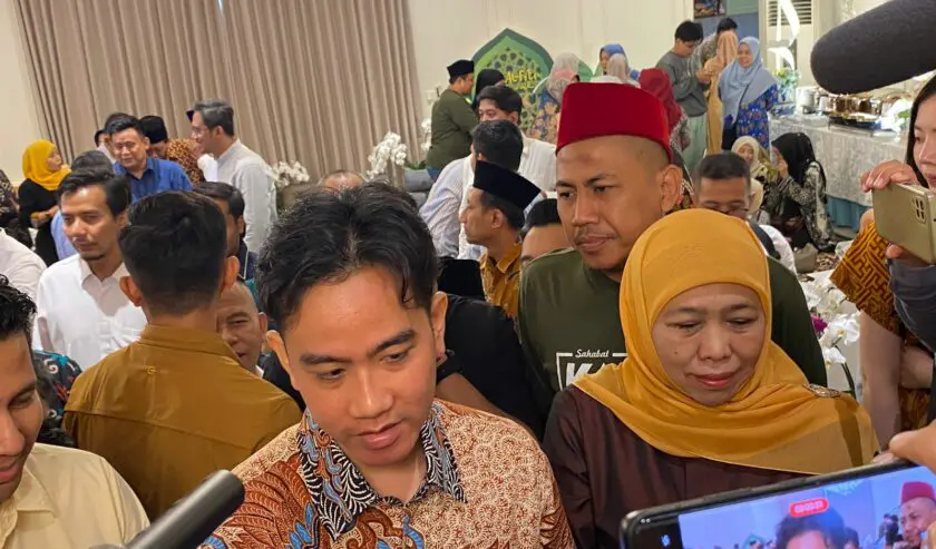 Berkunjung ke Rumah Khofifah, Gibran: Giliran Saya Dukung Khofifah-Emil
