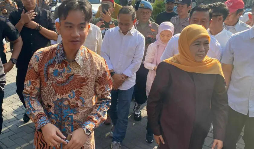 Gelar Pertemuan Tertutup, Gibran Berkunjung ke Kediaman Khofifah