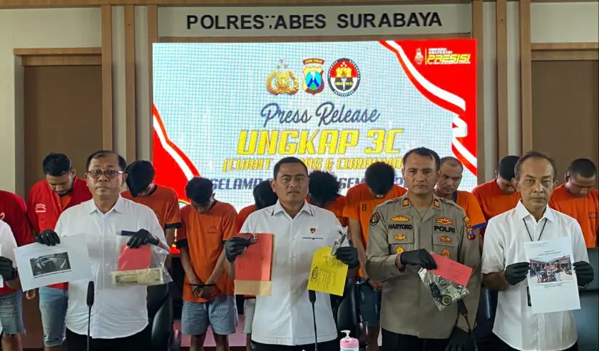 Polisi Meringkus 15 Tersangka Curanmor di 29 TKP Surabaya dalam Sepekan
