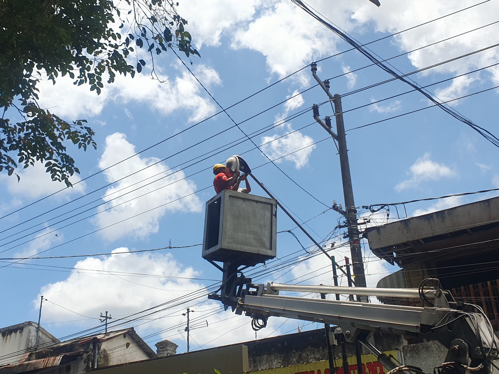 Efisiensi Anggaran! Lampu PJU Diganti Dengan LED