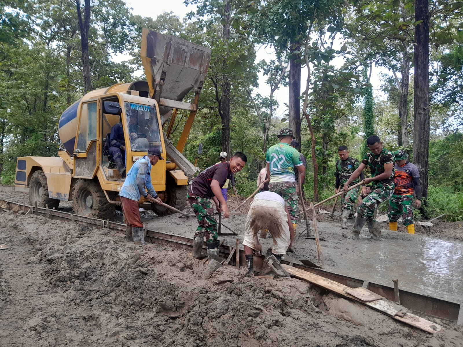Tinggal Menghitung Hari, Jalan TMMD 124 Kodim Nganjuk Sudah Bisa Dimanfaatkan Warga