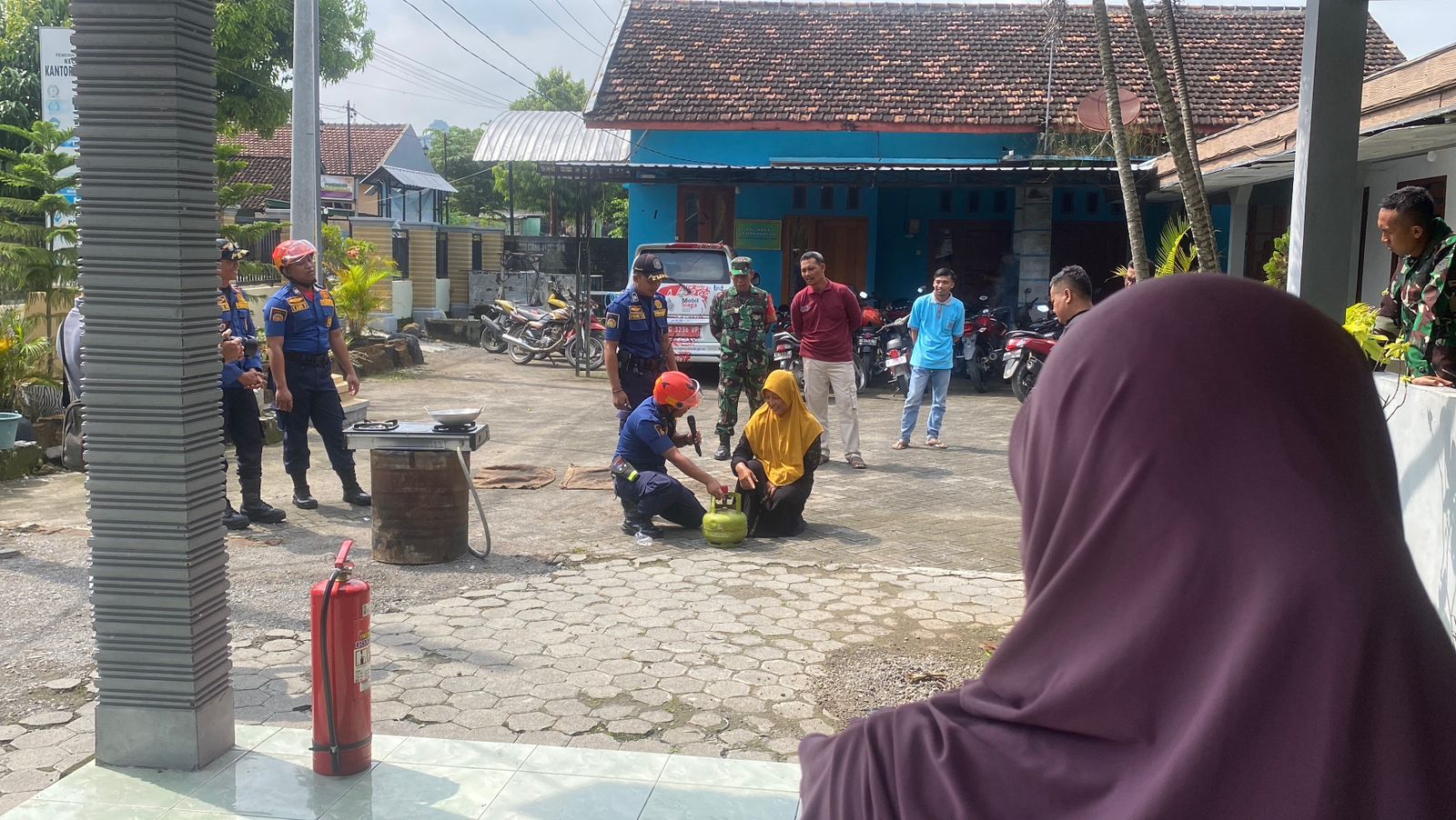 Satgas TMMD 124 || Antusias Warga Ikuti Sosialisasi Penanggulangan Dan Pencegahan Kebakaran