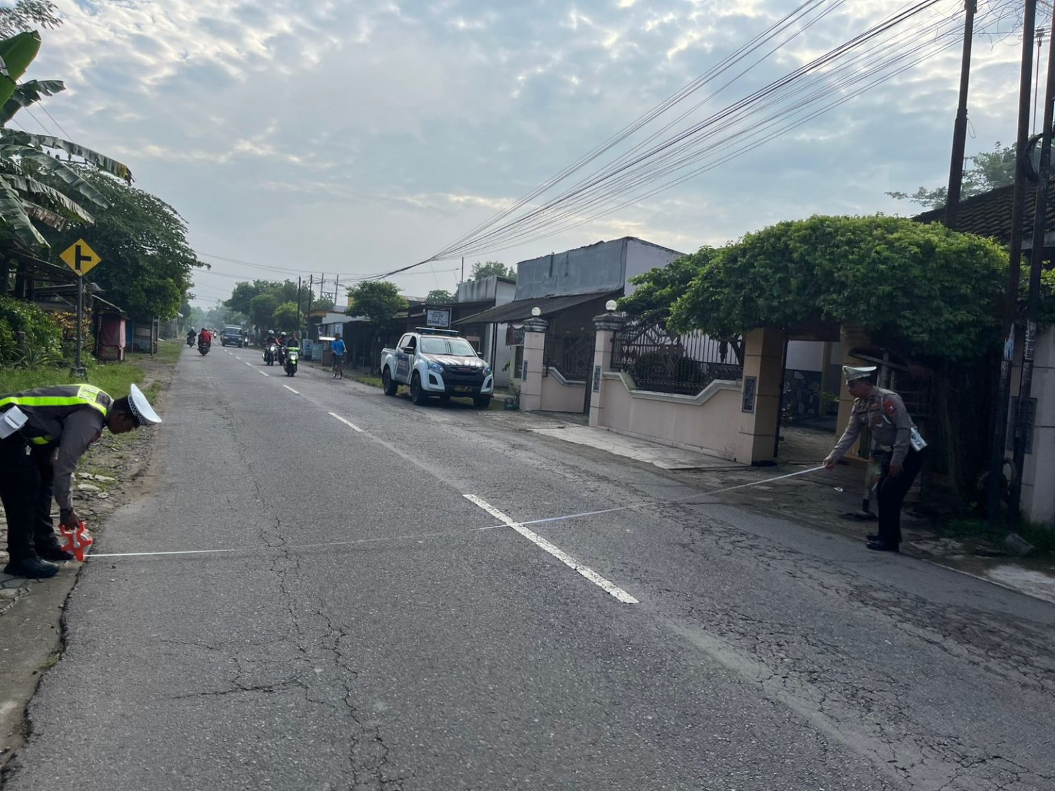 Tabrak Lari Maut, Pesepeda Lansia Tewas Usai Dihantam Mobil dan Terpental Puluhan Meter