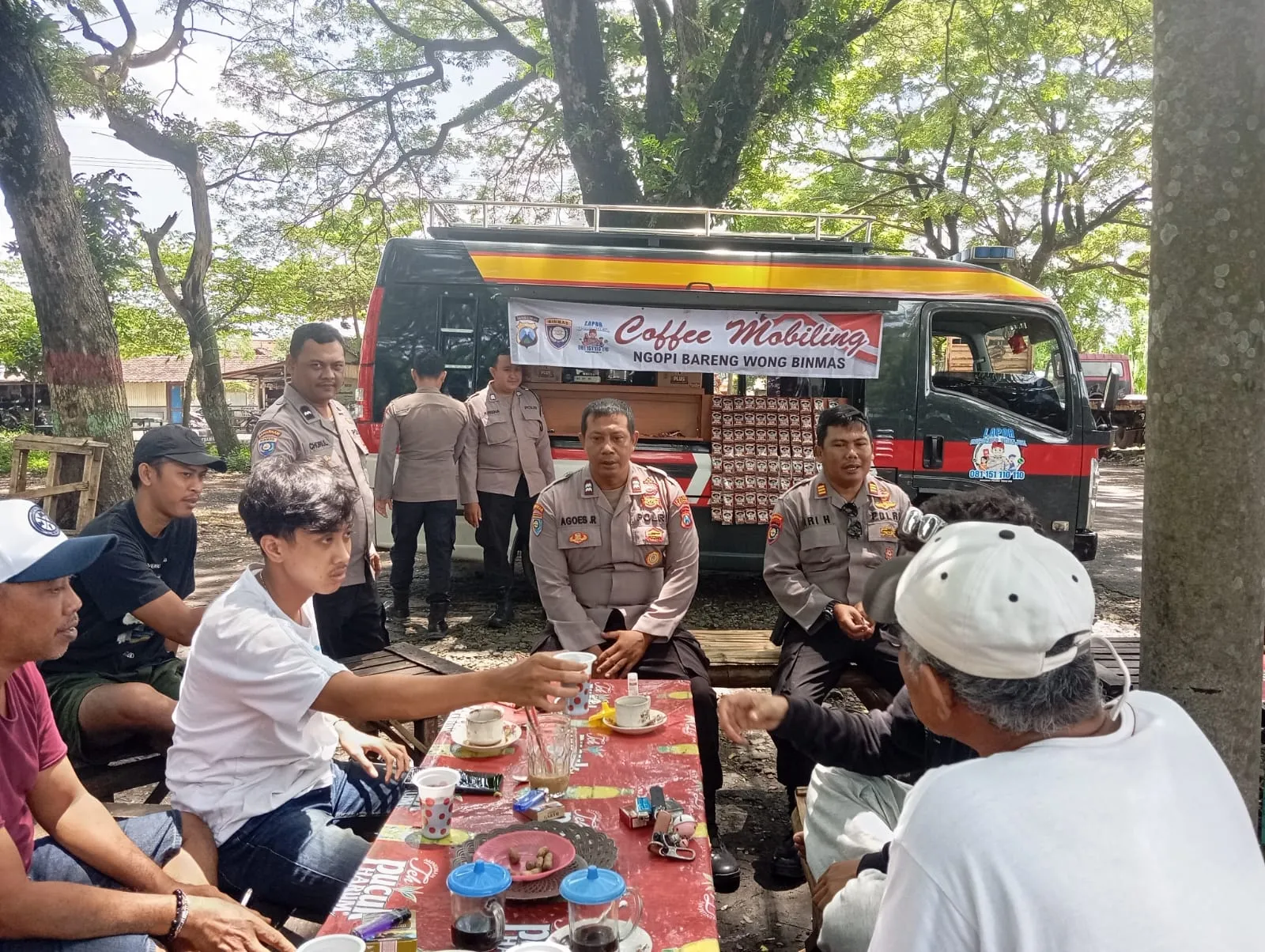 Ngopi Santai Bareng Polisi, Warga Nganjuk Buka Hati dan Aspirasi