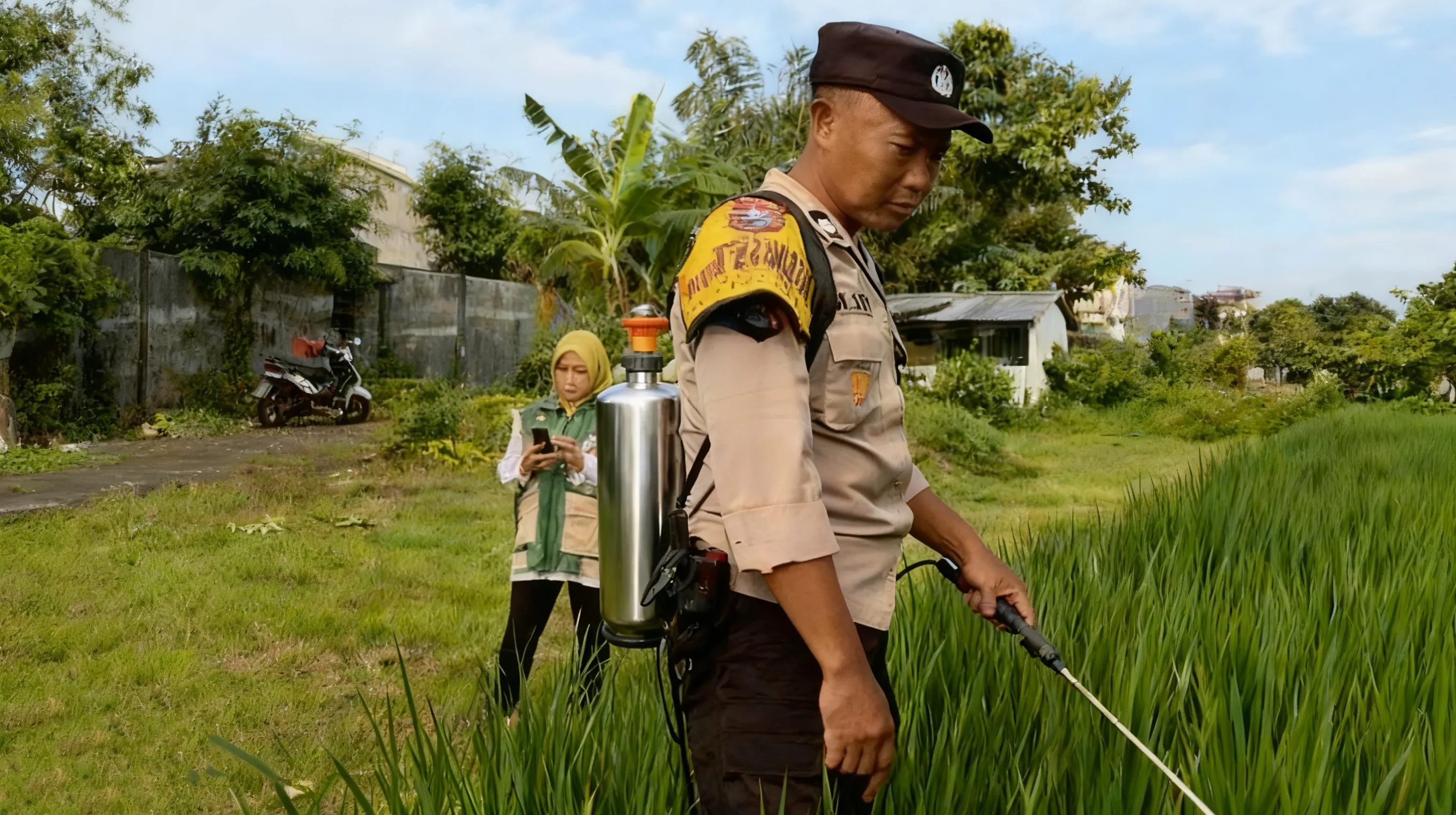 Pak Bhabin ini Jadi Mitra Ekonomi Masyarakat Kota Nganjuk