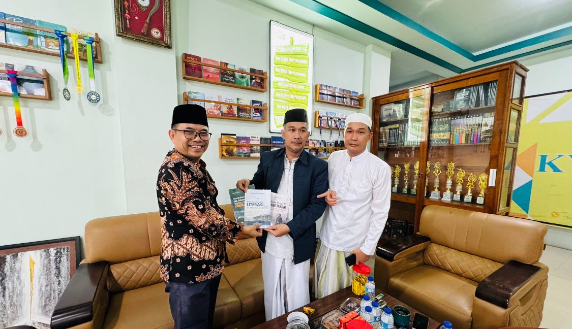 197 Buku Lahir dari Santri, Kakan Kemenag Jatim Apresiasi Kebangkitan Literasi Pesantren