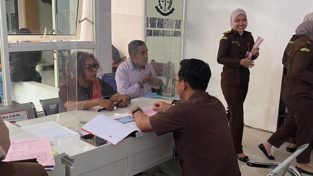 Diduga Melakukan Penggelapan, YM Ditetapkan Tersangka dan Ditahan Kejari Nganjuk