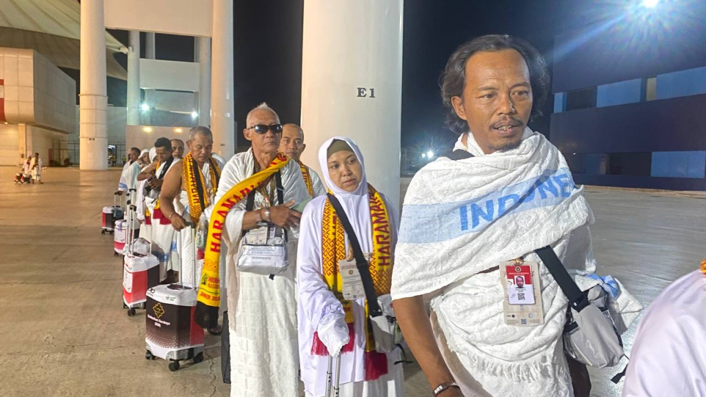 Jemaah Haji Jember Puas Fast Track, Tiba di Arab Saudi Tanpa Antre Lama