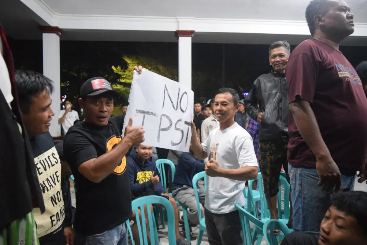 Tolak Pembangunan TPST 100 Ton Sampah, Ratusan Warga Punjul Madiun Gelar Aksi Demonstrasi