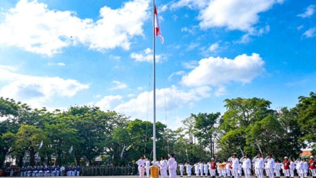 Upacara Bendera Peringatan HUT ke-81 Republik Indonesia di Lapangan Upacara GOR Bung Karno Nganjuk (Jamal/SRTV)