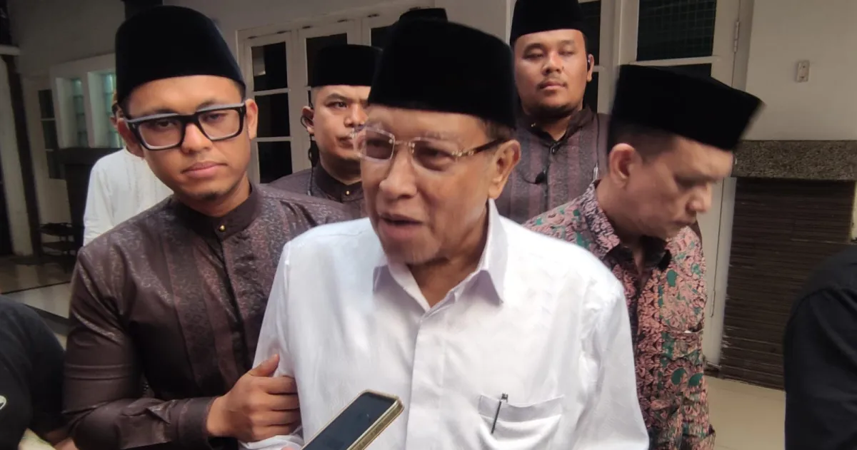 Ziarah ke Makam Pendiri NU dan Salat Hajat Bersama Gus Kikin, Kiai Said Aqil : Muktamar Pestanya NU, Bukan Tempat Judi