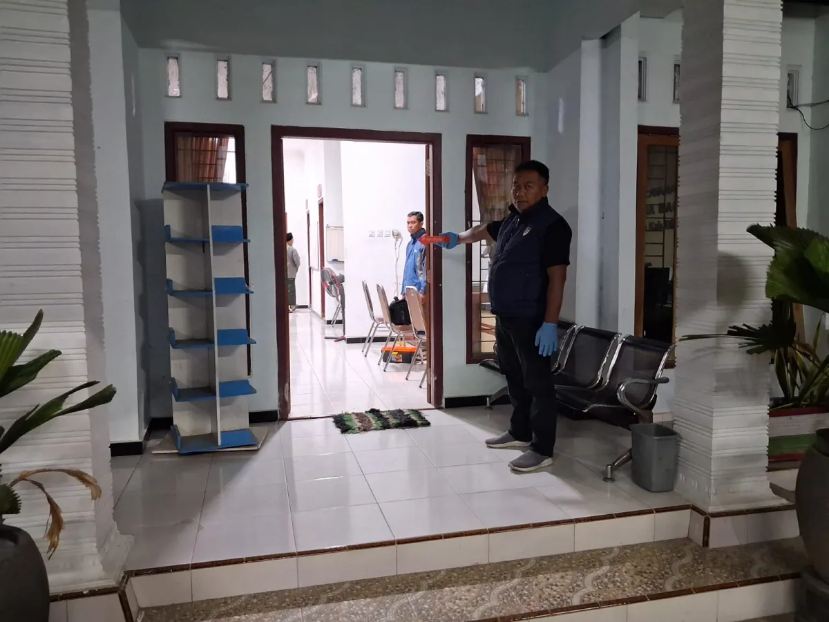 Kantor Desa Bacem Blitar Dibobol Maling, Laptop dan Proyektor Raib