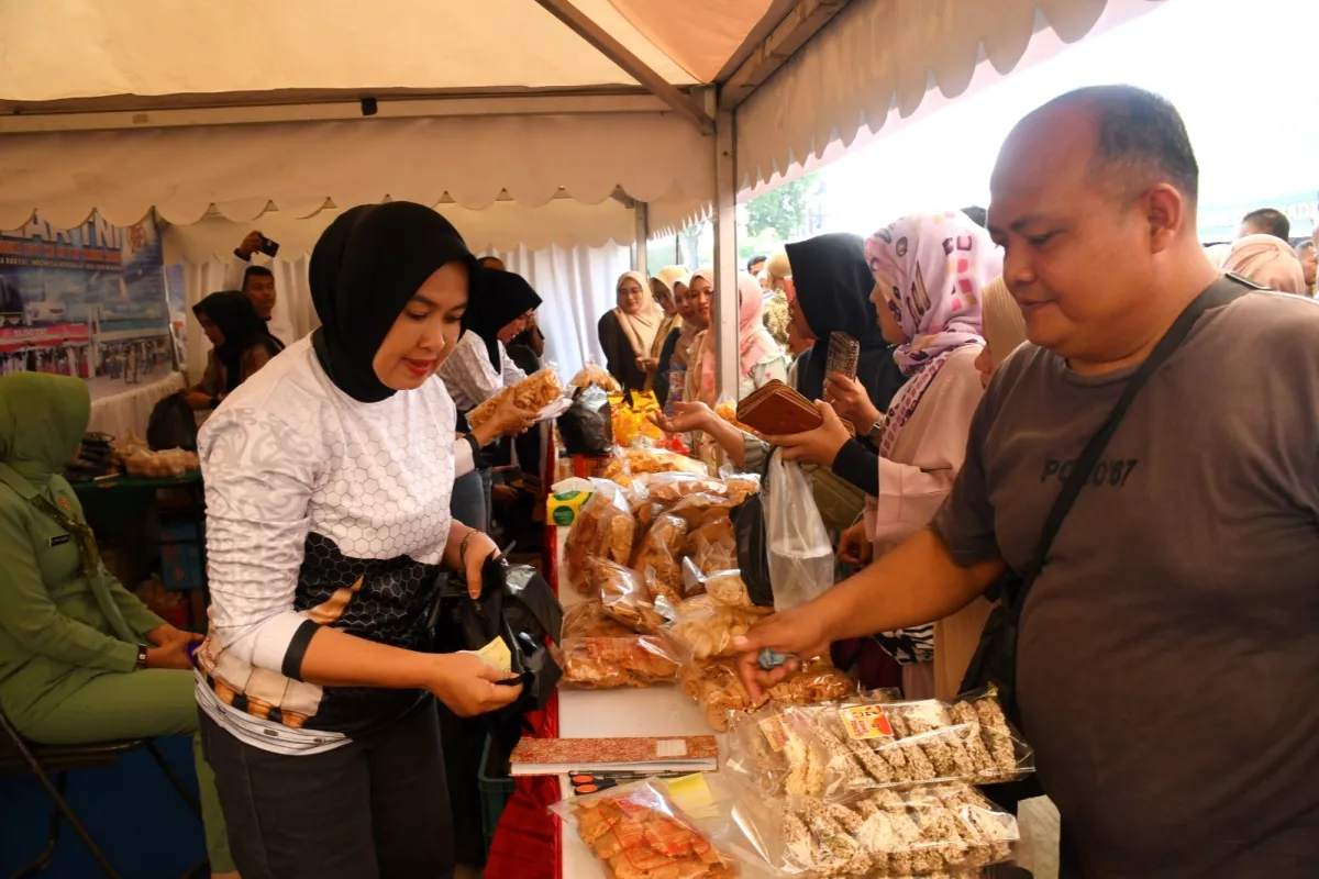 Sambut HUT ke-81 TNI, Korem 081/DSJ Gelar Bazar Murah dan Dorong UMKM Madiun Tancap Gas