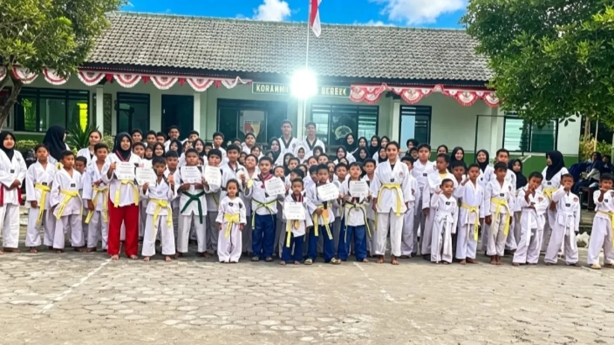 Dojang Koramil Berbek Panen Medali di Kejuaraan Taekwondo Piala Gubernur Jatim, Sekolah Penerima Atlet Banjir Apresiasi