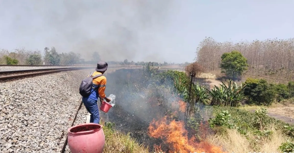 Masinis Terhalang Asap Tebal, Daop 7 Madiun Perketat Pengawasan Jalur Rawan Kebakaran