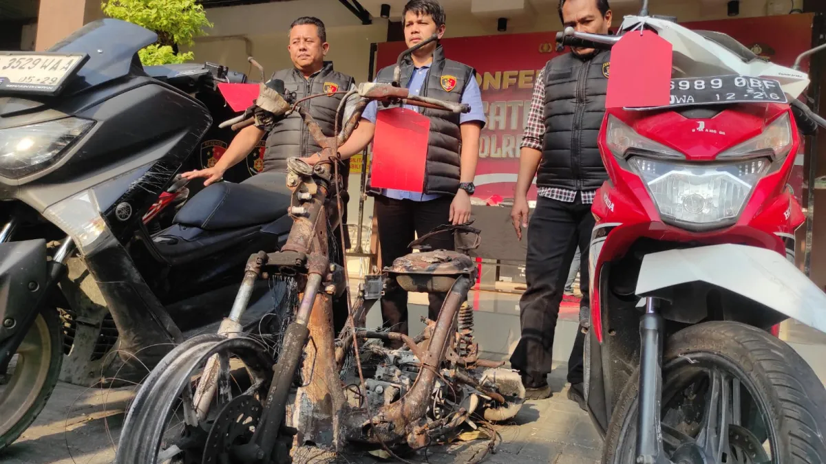 Konvoi Berujung Maut dan Rusuh di Jombang, Polisi Bekuk 9 Pemuda Pengeroyok, Pembakar Motor