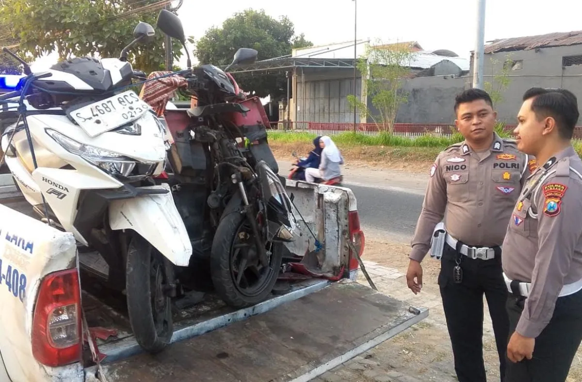 Gagal Nyalip, Vario Adu Moncong di Kwaron Jombang Seorang Pemuda Tewas di TKP