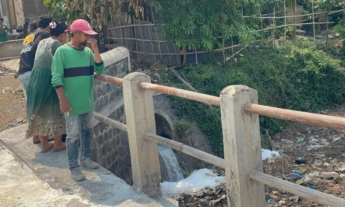 Sungai Sekunder Rejoagung 2 Jombang Tercemar Limbah Tahu, Warga Keracunan Bau Hingga Sesak Dada
