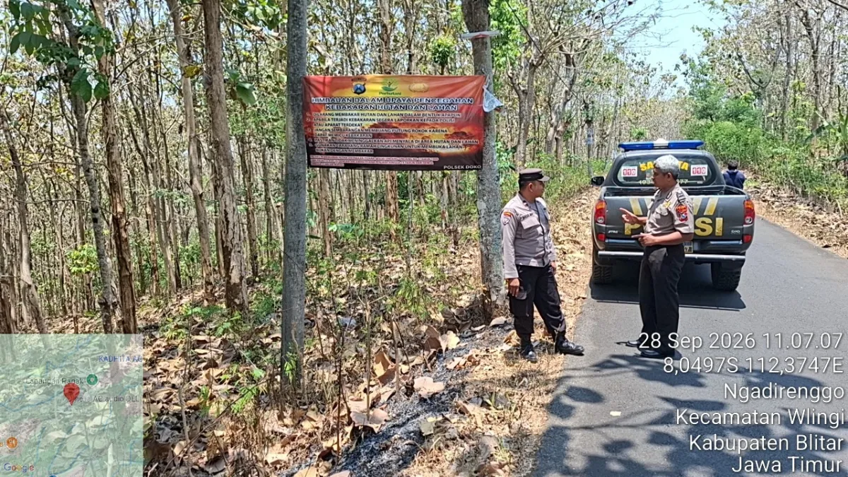 Cegah Bencana Karhutla, Bhabinkamtibmas Polsek Doko Sebar Imbauan Larangan Membakar Hutan
