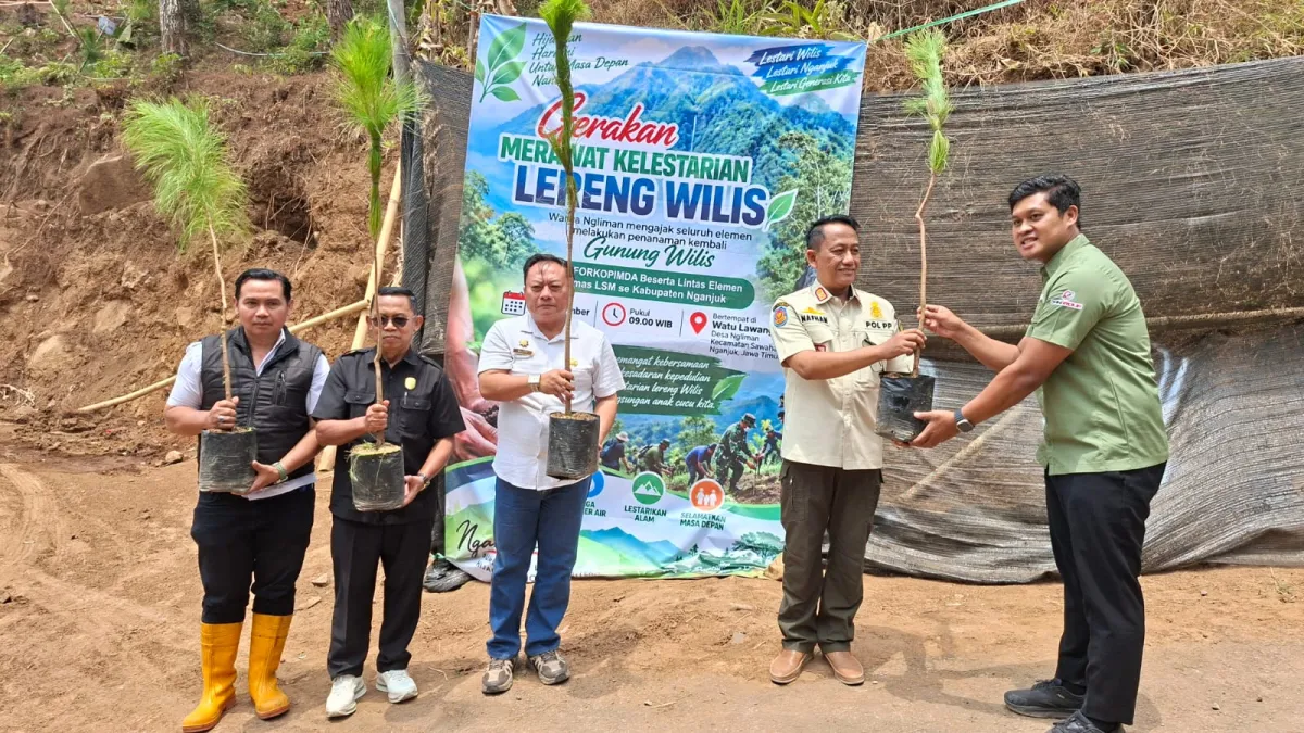 Menjaga Nafas Lereng Wilis, Aksi Penghijauan Iringi Rencana Pengembangan Wisata Watu Lawang Nganjuk
