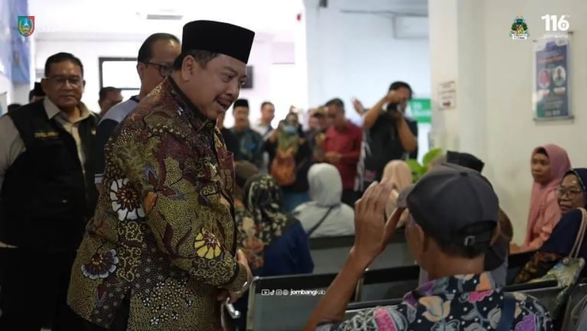 RSUD Ploso Gelar Baksos Operasi Katarak Gratis, Bupati Warsubi : Jangan Tunda Pengobatan