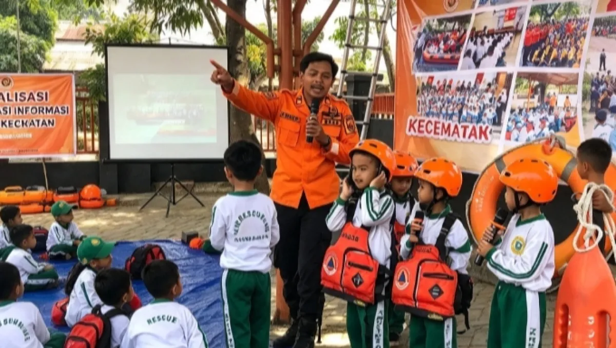 Tanamkan Jiwa Tangguh Sejak Dini, Bocil Tangguh TK Muslimat NU An-Nawawi Kenali Dunia Kebencanaan di BPBD Nganjuk
