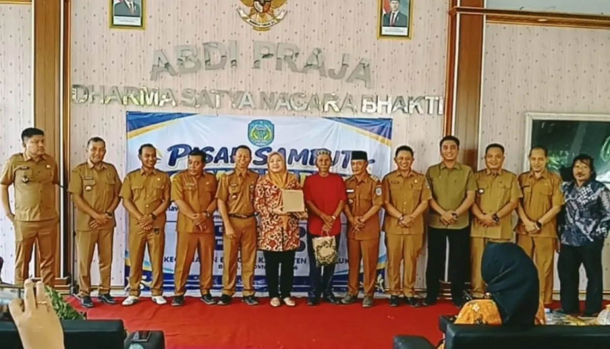 Suasana Haru Selimuti Pisah Sambut Camat Baron Nganjuk, Gunawan Wibisono Resmi Serahkan Tongkat Estafet ke Toni Soesanto