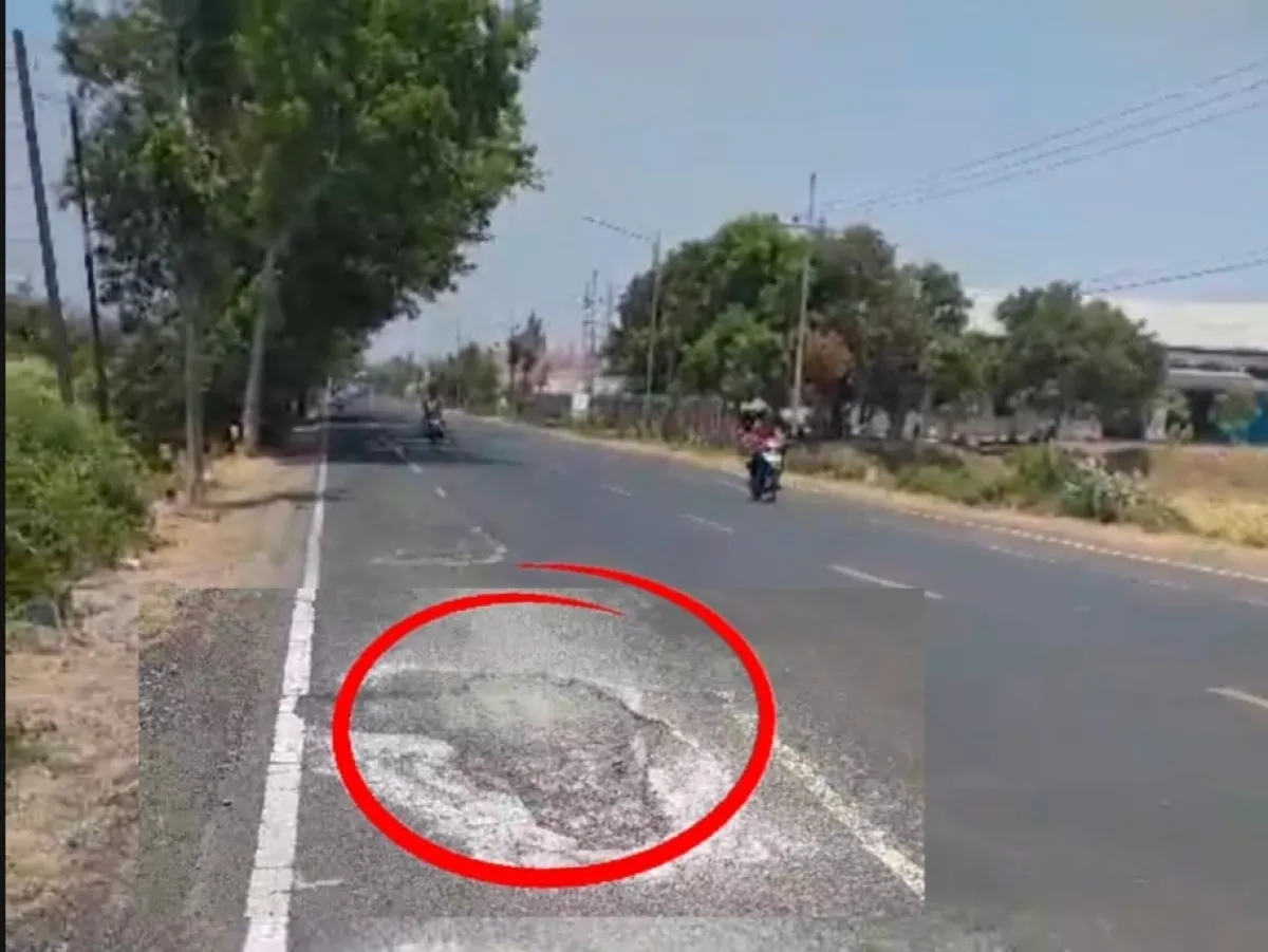Sehari 3 Pengendara Terperosok, Jalan Raya Ngrajek Depan Pabrik Sepatu Makan Korban