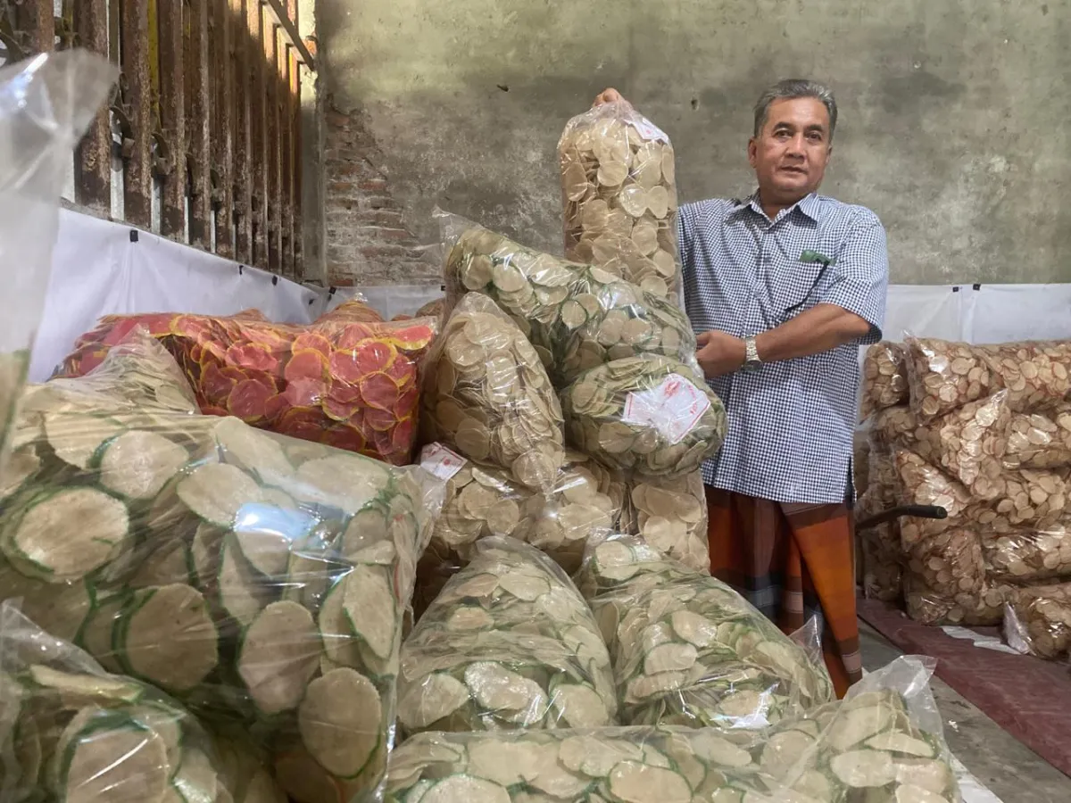 Dari Modal Rp 1 Juta Hingga Limit Rp 470 Juta di BRI, Kisah Faisol Ubah Nasib Petani Jadi Raja Kerupuk Goreng Pasir Jomb