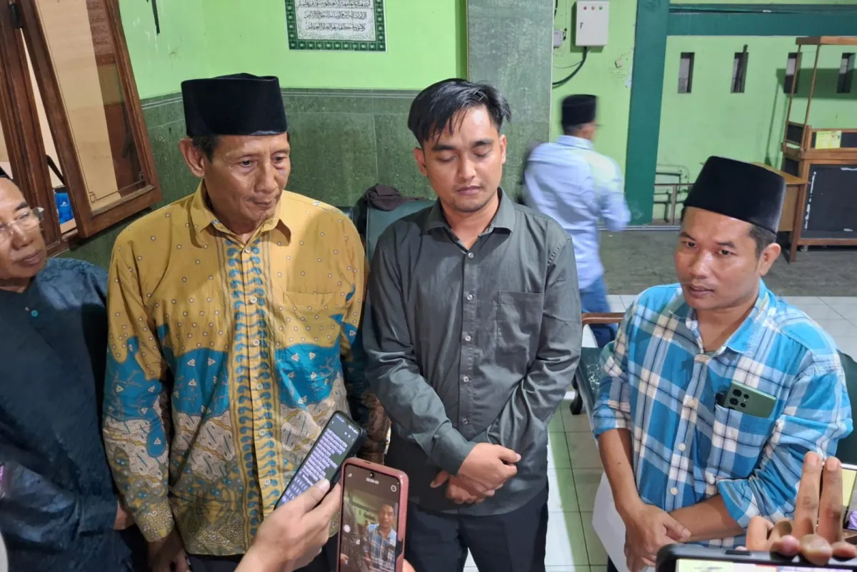Dipukul Oknum TNI di Sekolah, Tokoh NU Lamongan Maafkan Pelaku tapi Tegaskan Hukum Tetap Lanjut