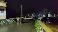 Derasnya Air Sungai, Jembatan Banaran Rawan Dilintasi Warga