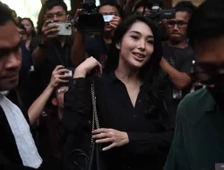 SYL belikan Nayunda Nabila tas Balenciaga sampai kalung emas