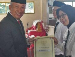 Pj Bupati Nganjuk Serahkan SK Pengangkatan 1374 PPPK Tenaga Guru Formasi 2023