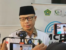 Jemaah Haji Dibekali Kerikil Lontar Jumrah dan Snack Berat Sejak dari Arafah