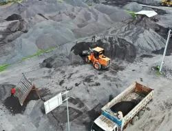 Korban Tertimbun Material 15v Meter Longsor di Penambangan Pasir Kalibening Lumajang