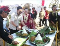 Semarak HUT Ke-79 Desa Kepel Bareng Mas Handy, Habis Karnaval Langsung Santap 3.500 Mangkok Bakso Dongkrak UMKM