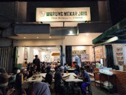 Warung Mekar Jaya Makan Pedas untuk Pecinta Kuliner Murah Meriah di Malang!