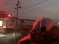 KA Gajayana Tabrak Pikap di Nganjuk, Perjalanan Terganggu