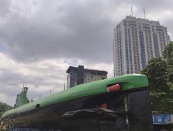 Menjelajahi Lautan di Monumen Kapal Selam Wista Surabaya
